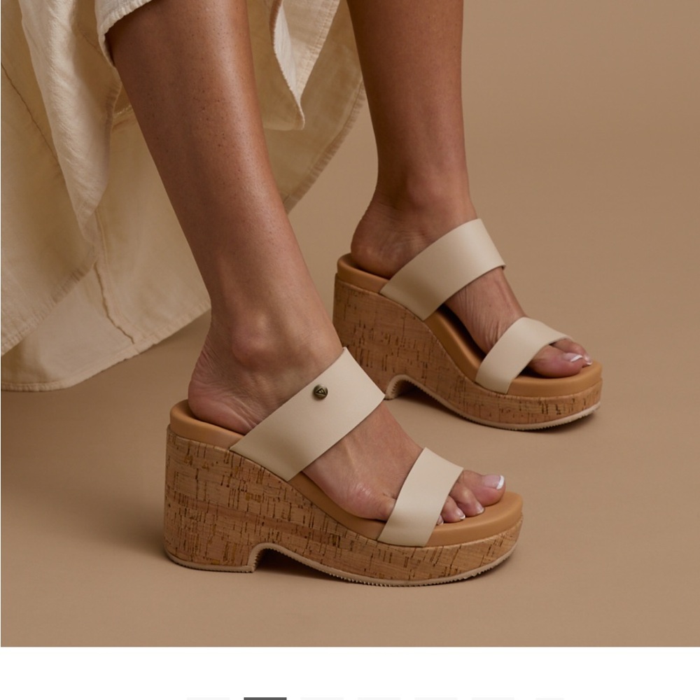 Reef Cream and Tan Wedge Sandals